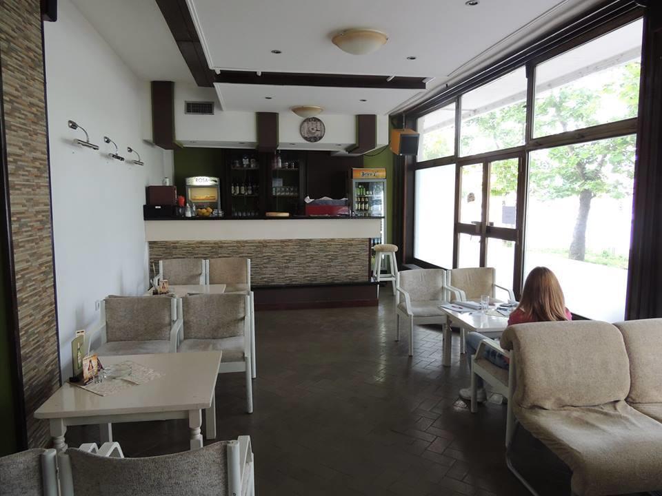 Restoran Sa Prenocistem Zitiste Hotel Exterior foto